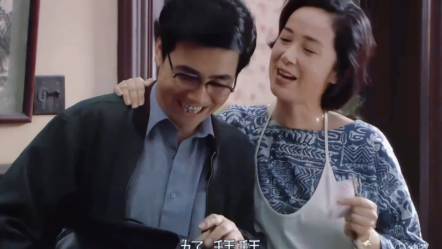 王一涤疼老婆真的疼到了骨子里，舍不得她干半点活 《幸福来敲门》_腾讯新闻
