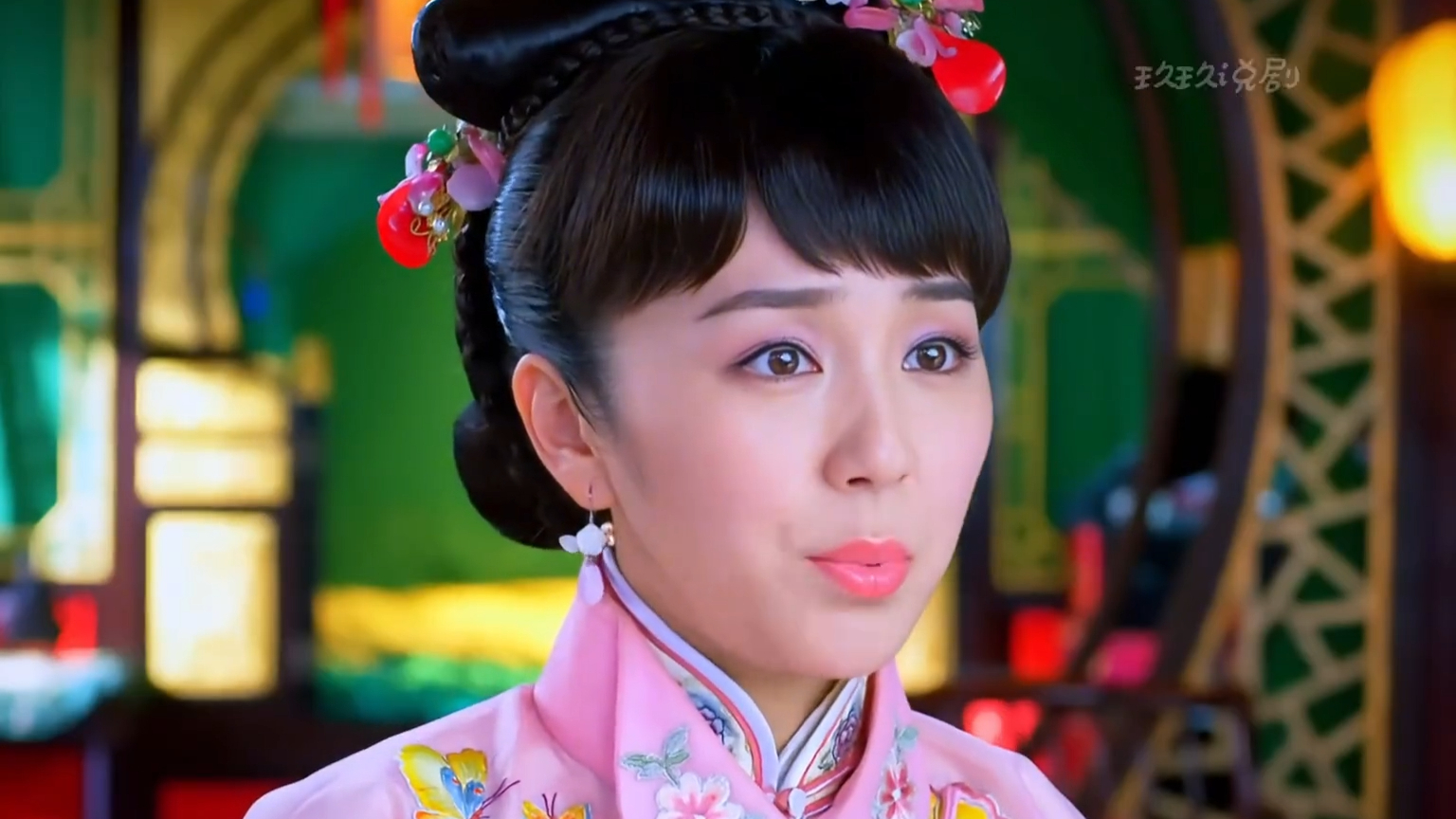 《深宅雪》只是为了替前主人报仇,丫鬟挑唆新来者对付少奶奶