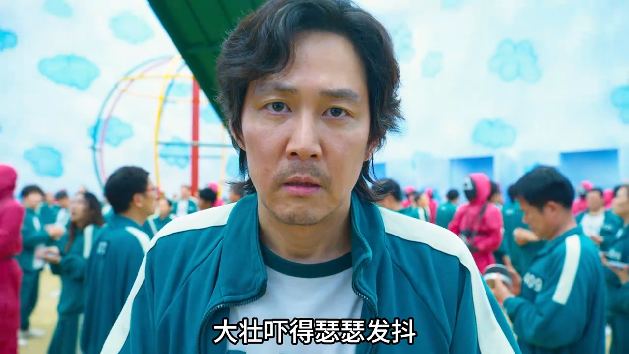 女人只是弄碎了饼干，不料竟因此丢掉性命！爆款韩剧《鱿鱼游戏》_腾讯新闻
