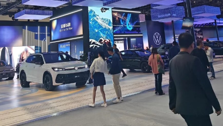 首发181台新车“我们不发，别人也会发”车企陷“车海”困局？