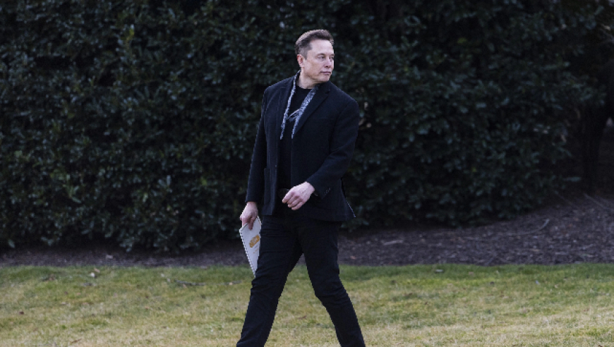 Musk Clashes with US Treasury Secretary at White House Meeting