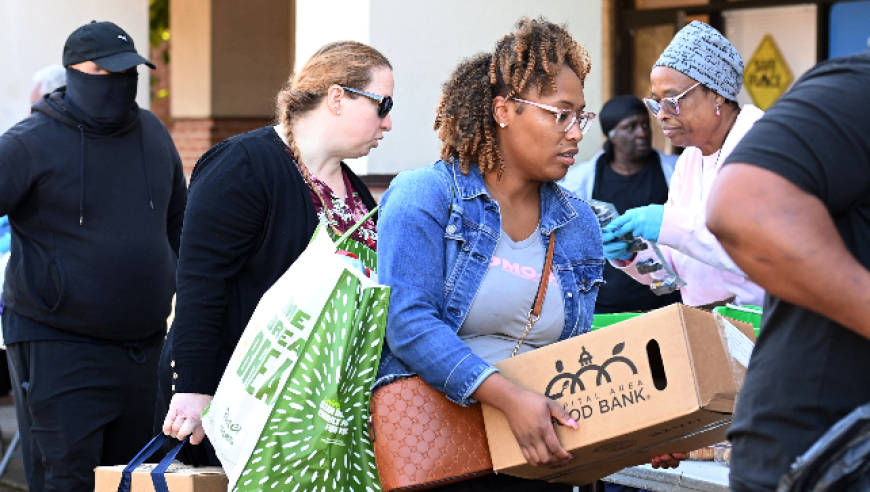 美联邦政府“停摆”时长可能破纪录民众生活遭遇多重困难