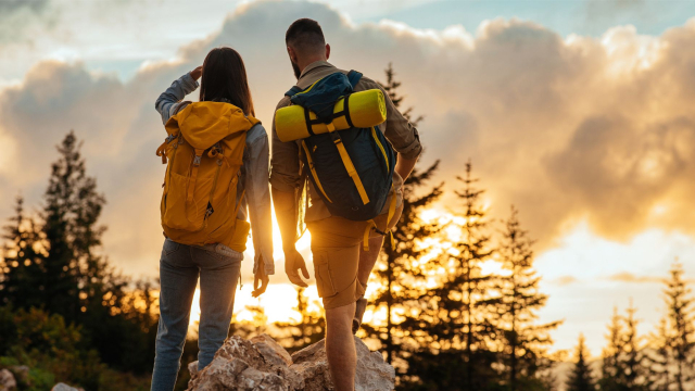 情侣爬山可以考验爱情?心理学角度分析如何检验爱情更靠谱