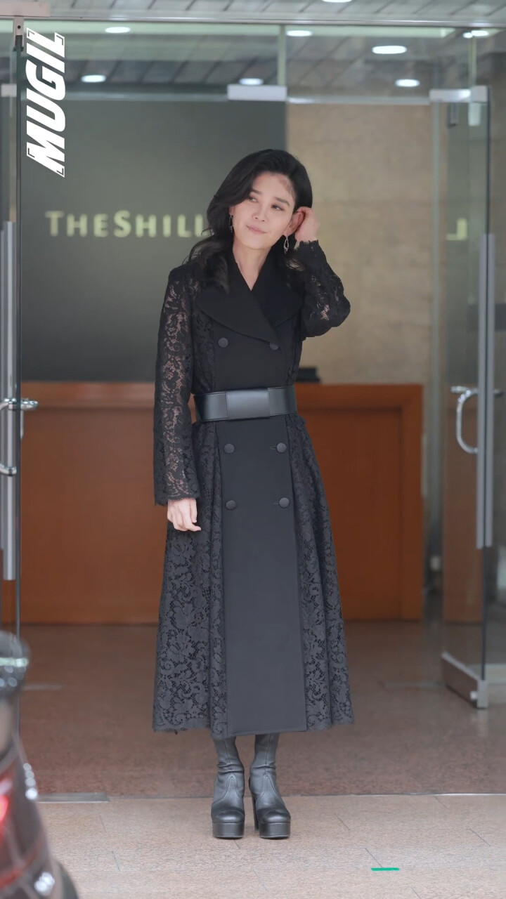 三星长公主李富真出席新罗酒店股东大会_腾讯新闻