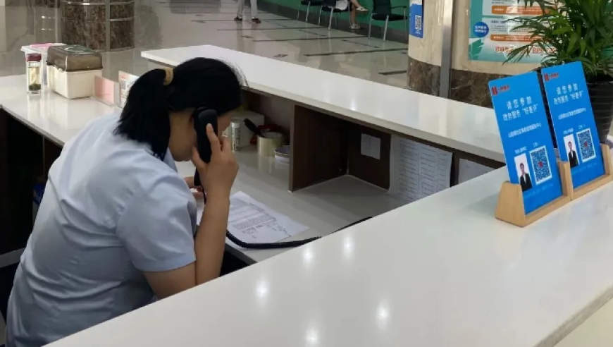 60岁女子养老保险未缴满年限，距离补缴关闸仅剩24小时，错过要等11年才能拿到退休金！社区紧急找人连夜指导补缴，当事人落泪致谢