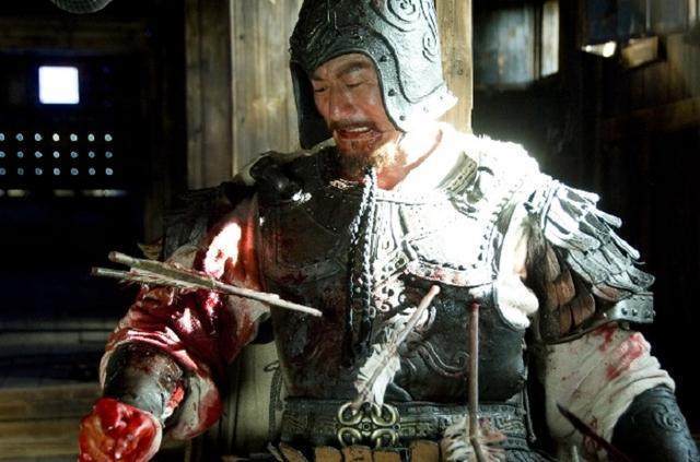 三国中第一个死于箭下的名将,就是"江东猛虎"孙坚了.