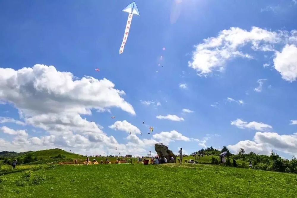 3天2夜 漫步狮子关水上公路 在高山草原骑马露营 来宣恩 享受慢生活