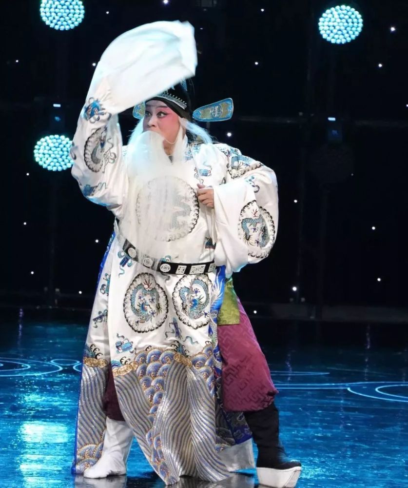 宁夏秦剧院院长李小雄