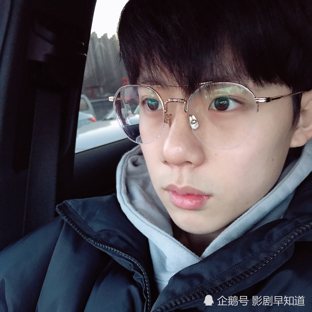 海清祝小家族演员高考加油张子枫赵今麦受瞩目还有两位复读生