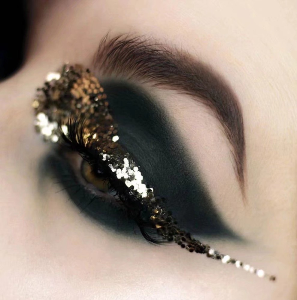 眼睛上的艺术 爱了