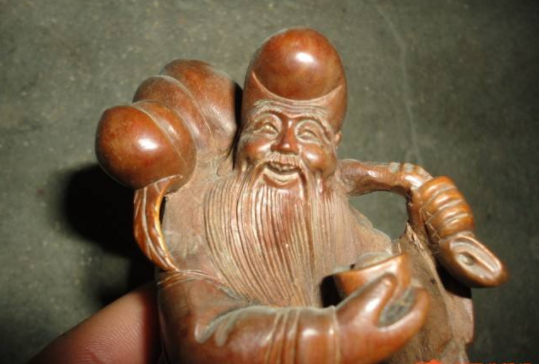 灵签占卜:三个老寿星,哪一个面相最和蔼?测你靠什么长命百岁?