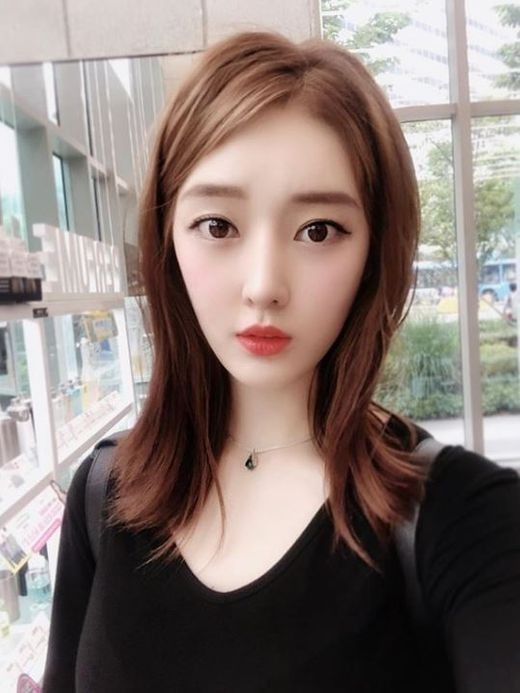 tara前成员雅琳宣布结婚2020年嫁企业家男友很幸福