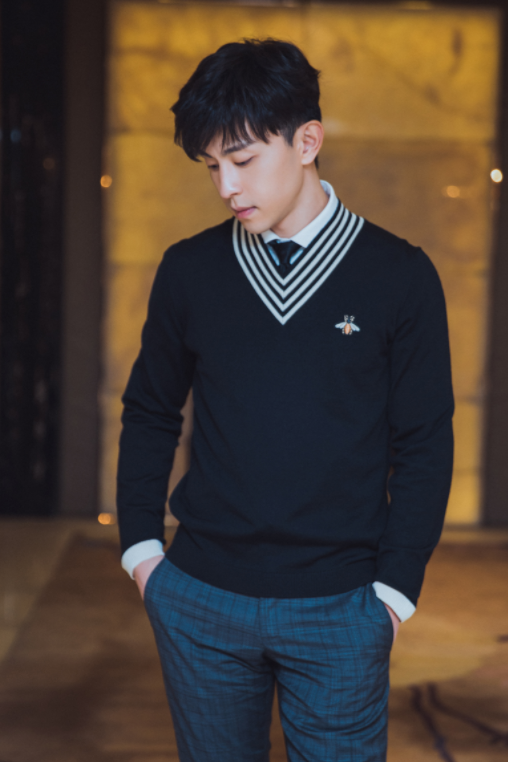 有种心动叫邓伦穿校服少年感十足网友忍不住要舔屏了