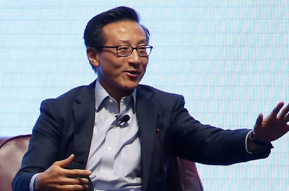 老总排行_足坛俱乐部老板资产排行:曼城老板榜首,莱比锡老板第二!