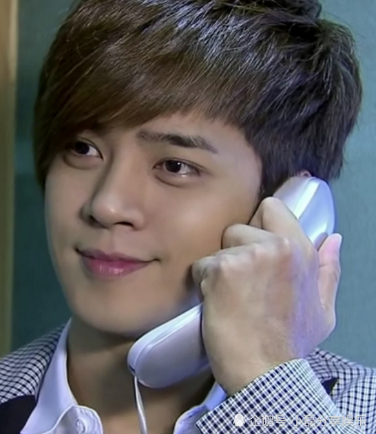 罗志祥周扬青公开秀恩爱,深夜发文后,罗志祥的回应真是甜蜜