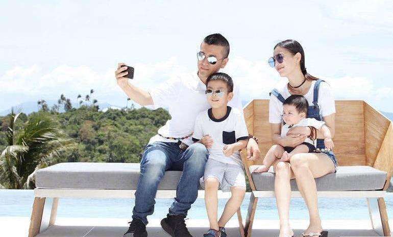 黄圣依|从“星女郎”到“赵家班”最后成为“网红”，黄圣依怎么了？