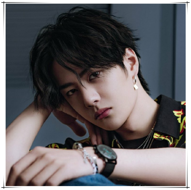 王一博:我不适合画浓妆,助理:试试吧,看到最后妆容:花痴了