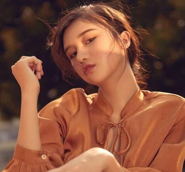 皮俑姐姐|从禁婆到皮俑姐姐，真人演员颜值都不低，这样选角有深意