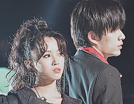 张颜齐踩到洪一诺长裙时谁注意他接下来反应要不要这么暖