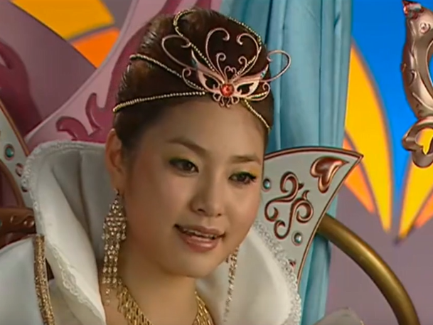 消灭古娜拉后,女王竟让美琪美雪做严莉莉师傅,网友:糊弄小学生