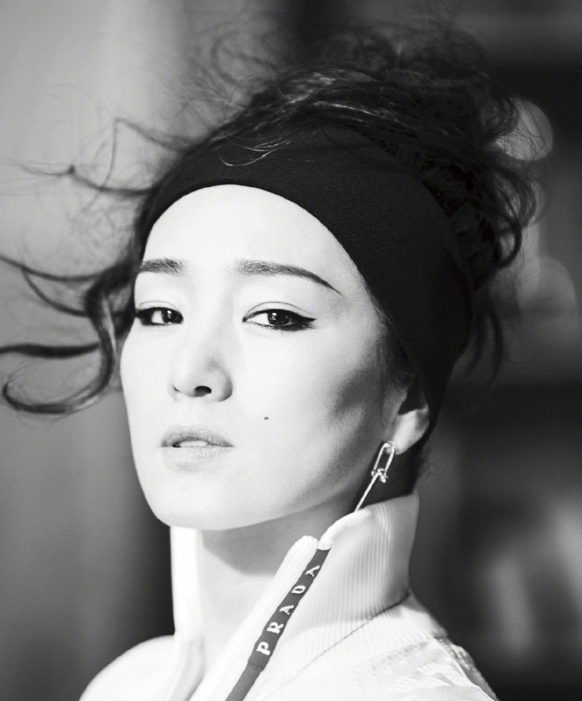 三位明星的年龄加一起170岁,依然优雅靓丽,岁月不败美人.