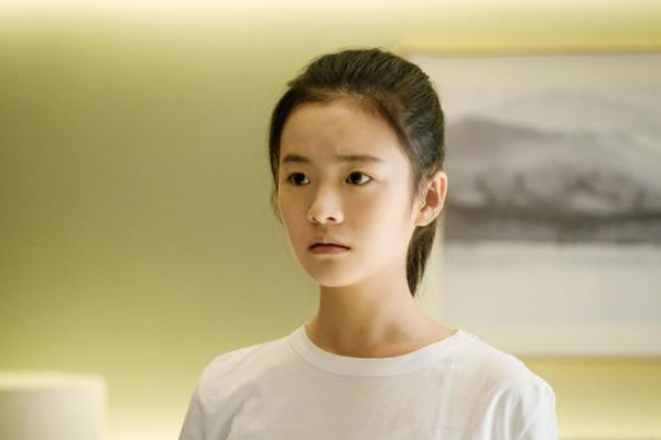 《小欢喜》英子考试成绩暴跌责任在谁,是她自己还是她爸妈?