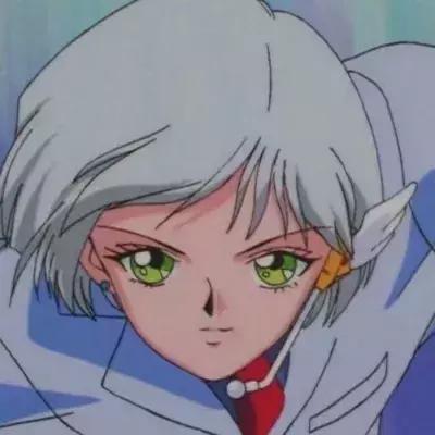 一组头像额头有月牙标记的美少男好帅呀