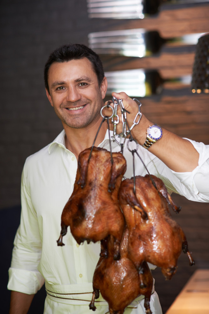 这届乌克兰议会有点"潮":摇滚歌手,主持人,喜剧演员,运动员,厨师都能