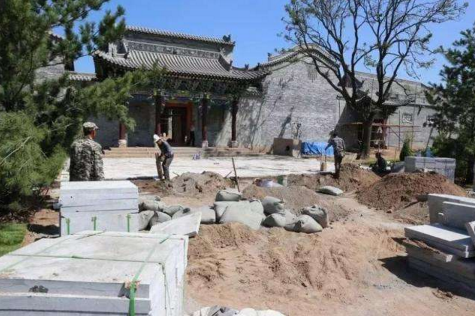 乔家大院1050平米商铺被拆,网友:商业化也太夸张了吧!