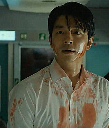 釜山行:石宇明知秀安妈妈帮不到他,为何还要打电话?细思极恐!