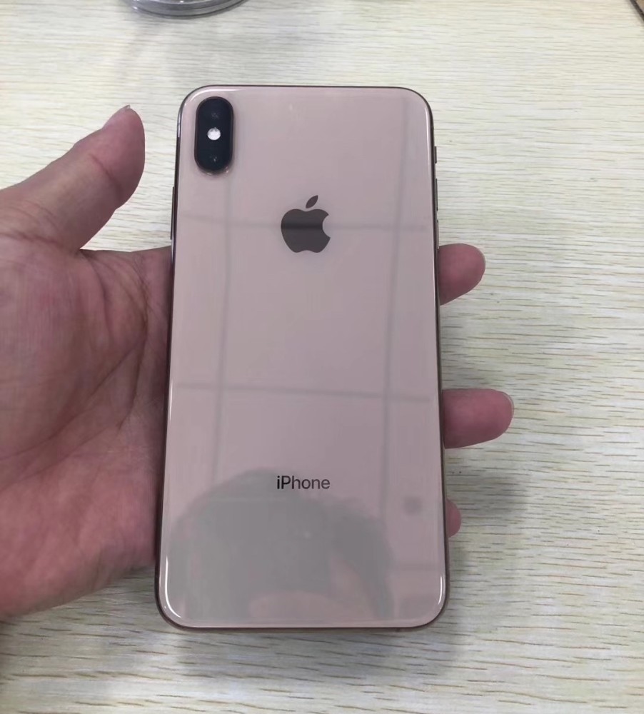 网友花6500元买iphonexsmax,结果是黑机?