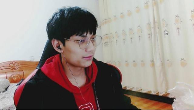 至强男刀被封四个韩服账号,回国服轻松面对,网友:求你回韩服吧