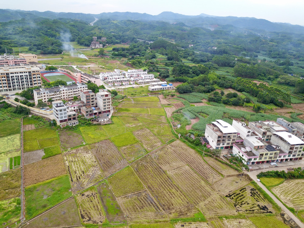 航拍广西乡镇系列之南宁良庆区南晓镇实景