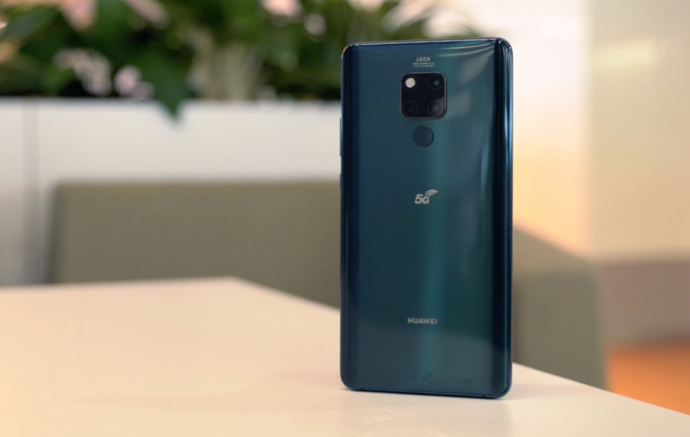 华为Mate 20 X 5G评测：用5G在手机玩大型电脑游戏