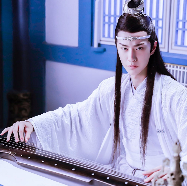 都说蓝忘机霸气十足可看到他弹琴的手指后网友懵了