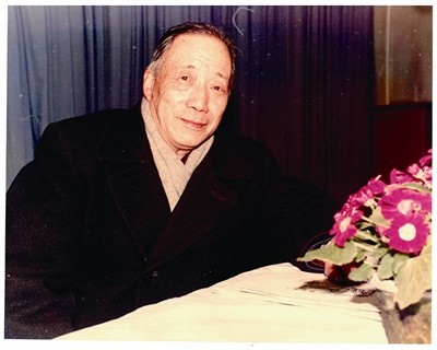 陈从周(1918-2000),晚年别号梓室,自称梓翁.