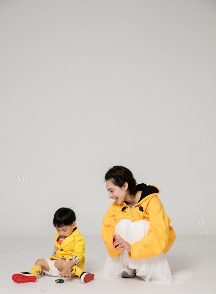 奥运冠军刘璇转型成功,39岁颜值依旧很高,儿子长相却被吐槽