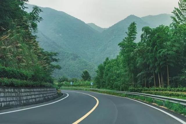 一条公路也能很美宁波最美盘山公路是世间罕有的美丽