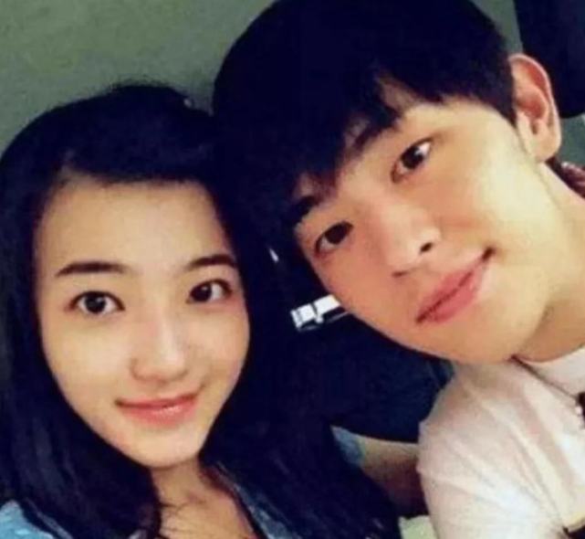 很多人都说为什么男明星他们一定要找女助理呢?