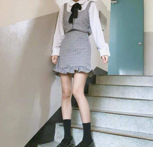 学生党久坐容易"大象腿"?3个动作"坐着瘦",校花都在偷偷学