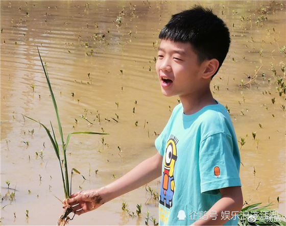 还记得爸爸去哪儿的杨阳洋吗十岁近照曝光变化太大不敢认