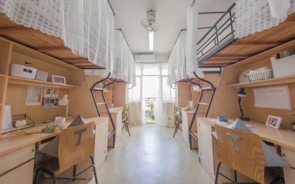 "令人艳羡的宿舍也是如此,阳光正好也许他们想起了那一年的今天化解初