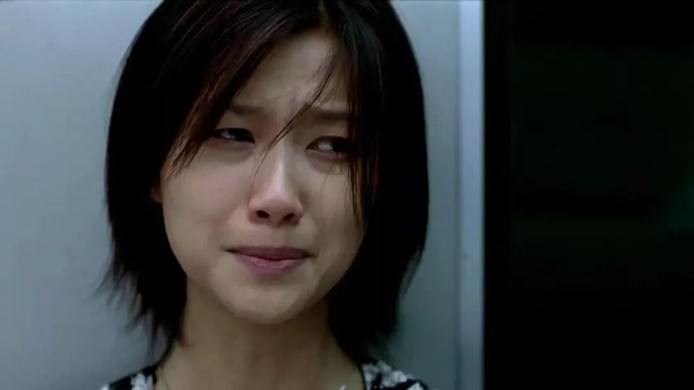 那些哭不出来的年轻人