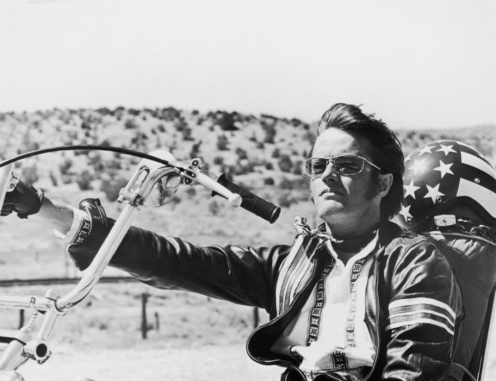 好莱坞男演员彼得·方达在家中去世,享年79岁