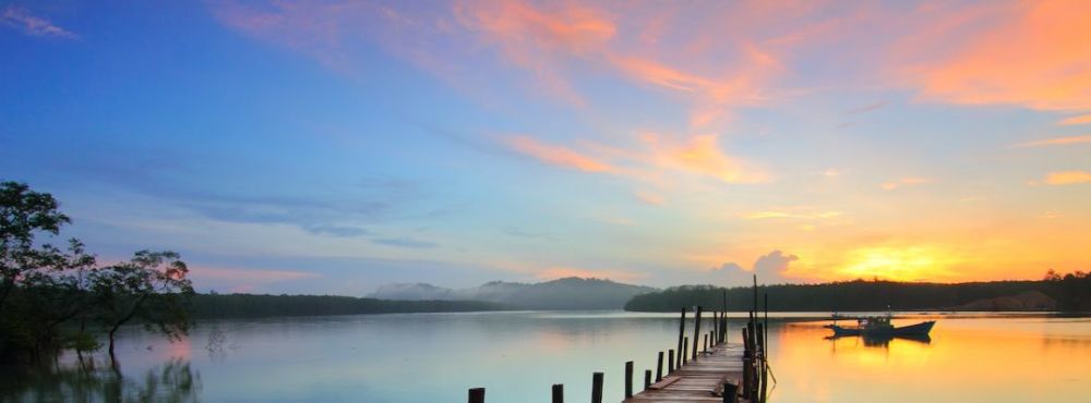 [成诵]《饯别王十一南游》·刘长卿|离思满怀,山