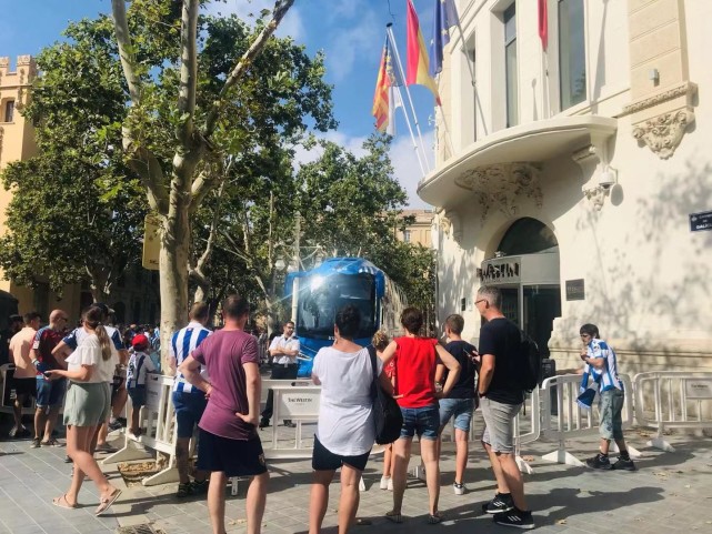 直击-多事之夏折磨蝙蝠军 裁判一举动引全场