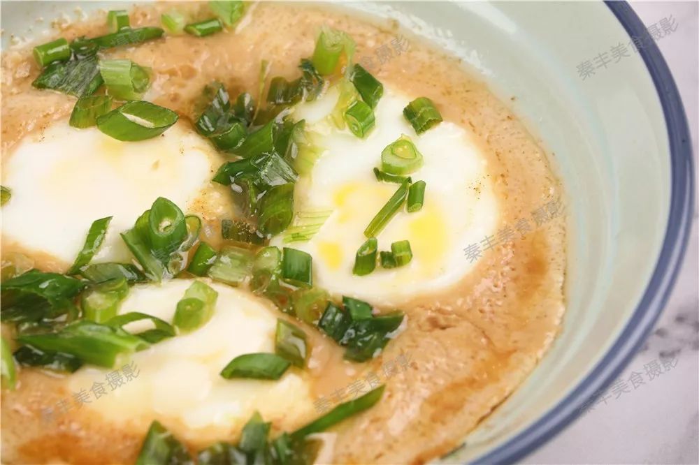 10分钟搞定的酱油蒸全蛋,鲜嫩爽滑,暖胃又暖心!