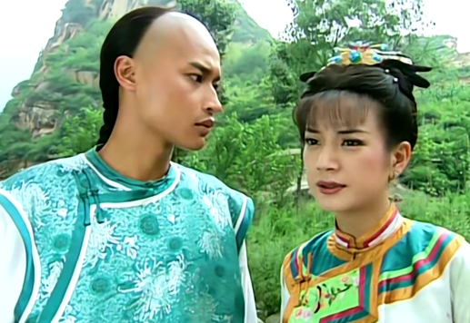 还珠格格:和永琪相比,尔泰更喜欢小燕子?从这几点就能看出来