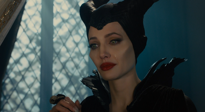 沉睡魔咒打破童话常规反转形象的黑女巫颇受观众喜爱