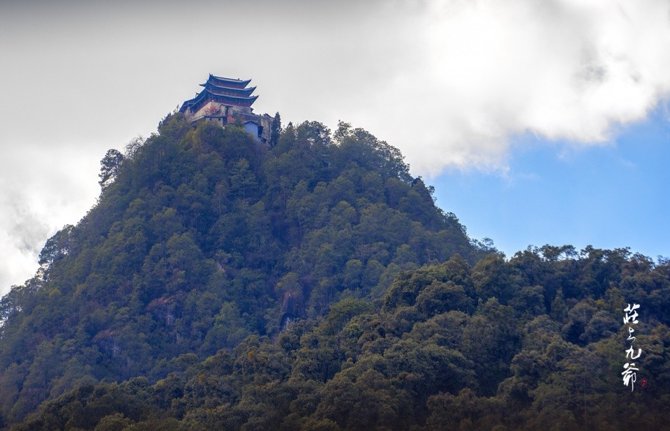 七彩雲南我最喜歡的雲南旅遊風景騰衝雲峰山